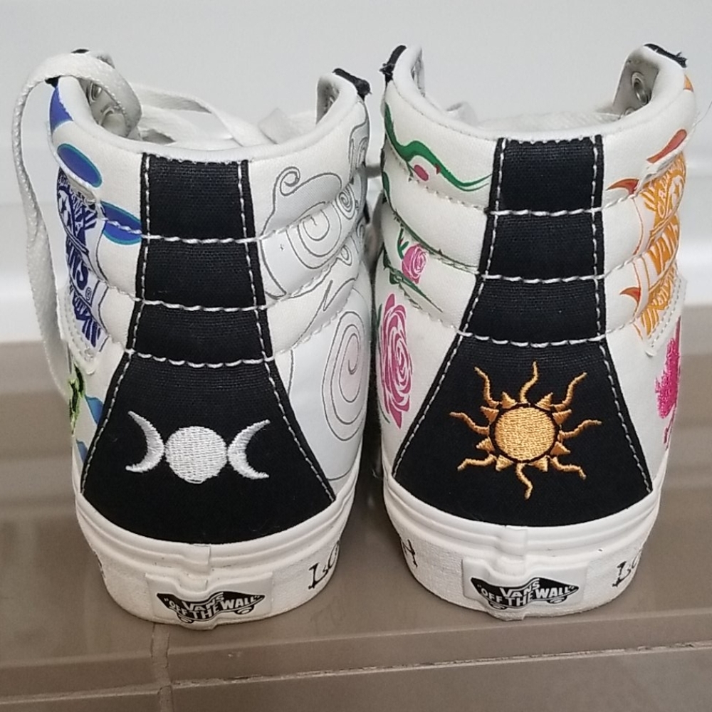 Vans - Picture 4 of 7